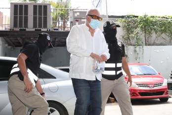 Los millones de Lau Cortés, propiedades de lujo y audiencia sin periodistas