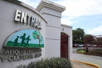 Los estacionamientos y baños del Parque Omar deberán tener tarifas para su uso.