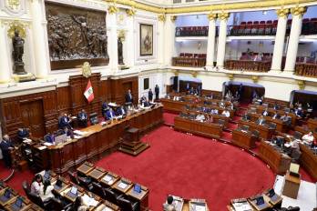 El Congreso de Perú aprobó este jueves un séptimo retiro parcial de los fondos privados que gestionan las Administraciones de Fondos de Pensiones (AFP) de hasta 20.600 soles (uno 5.200 euros o 5.580 dólares).