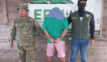 Las autoridades panameñas se encuentran coordinando para entregarlo en Colombia.