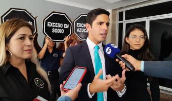 La obesidad, la diabetes y la insuficiencia renal son algunas de las enfermedades crónicas que pueden ser causadas por excesos, recordó Pérez Barboni.