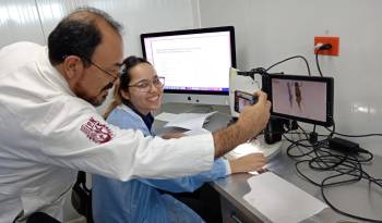 Julia es un programa de mentoría dirigido a jóvenes estudiantes con interés por la ciencia.