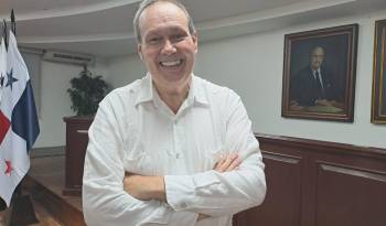 Roberto Viciano, catedrático de Derecho Constitucional de la Universidad de Valencia en España.