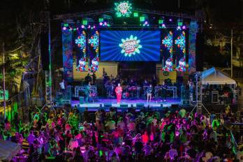 El salsero Lefty Pérez inauguró el Festival Carnavalístico 2026 en la Cinta Costera.