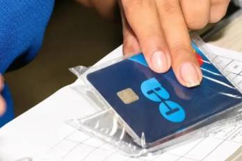 La Caja de Ahorros y el Ifarhu anunciaron una nueva oportunidad para retirar las tarjetas del PASE-U.