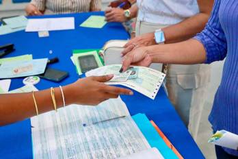 El IFARHU anuncia fechas y requisitos para cobrar becas 2025 en Panamá Centro.