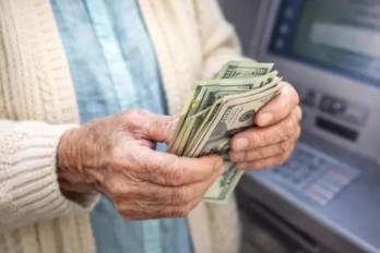 Jubilados y pensionados recibirán segundo pago del bono permanente en agosto