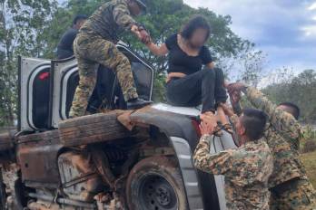 Senafront auxilia a ocho personas tras vuelco en la Panamericana