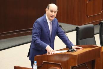 Ministro Chapman advierte sobre desinformación del Cepadem y pide usar fuentes oficiales