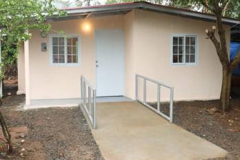 Miviot entrega casa adaptada para persona con movilidad reducida en Soná.