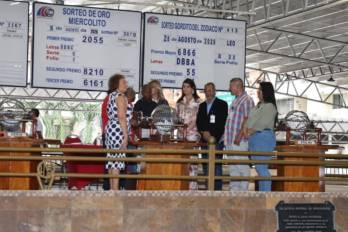 A las 5:00 p.m. será el sorteo del Dominical este lunes 12 de octubre.