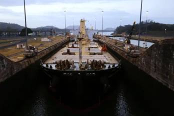 Un buque paga cifra récord para cruzar el Canal de Panamá