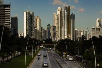 Imagen de la Cinta Costera en la Ciudad de Panamá.