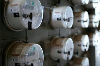 Distribuidoras eléctricas aceleran medidas para corregir fallas del servicio tras exigencias de la ASEP