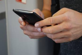 DIJ alerta por aumento del robo de cuentas de WhatsApp utilizadas para cometer estafas.