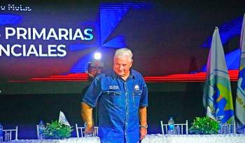 Ricardo Martinelli fue postulado como candidato a la Presidencia por el partido Realizando Metas.