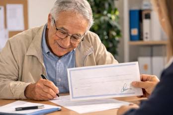 Beneficiarios del Cepanim podrán usar certificados en comercios autorizados