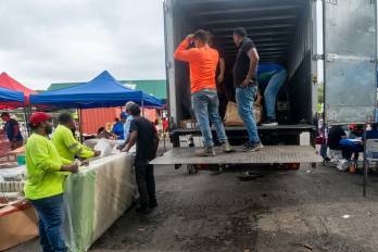 La primera dama explicó que el traslado del vehículo con ayuda humanitaria se debió a un error humano y negó que se pretendiera retirar las donaciones destinadas a los afectados.