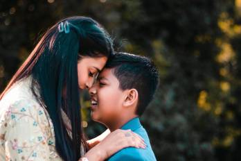 Panamá homenajea a las reinas del hogar en el Día de las Madres el 8 de diciembre.