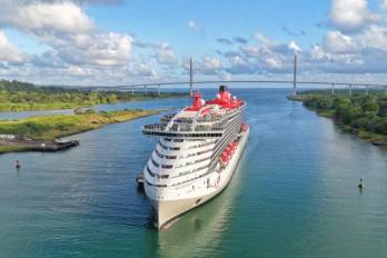 El Canal de Panamá recibe moderno crucero Brilliant Lady.