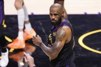 El basquetbolista LeBron James explica por qué eligió a los Philadelphia 76ers