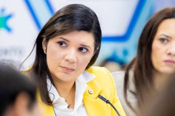 Jackeline Muñoz resalta crecimiento del empleo estable en el país