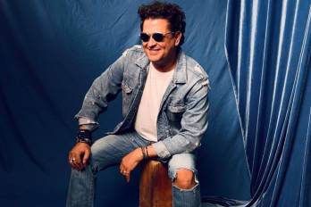 Problemas de sonido marcan la presentación de Carlos Vives en el Día de las Madres