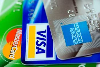 Hasta septiembre de 2025, APC Experian contabilizó 848,163 tarjetas de crédito activas.