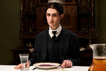 La película checa ‘Franz’ encabeza la cartelera de películas.