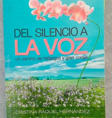 Con ‘Del Silencio a la voz’, Hernández cuenta su historia más a fondo.
