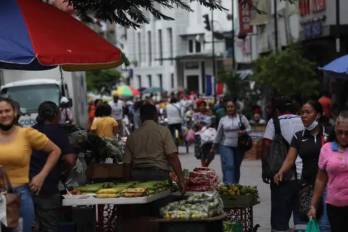 Panamá sumó más trabajadores ocupados, pero el desempleo alcanzó a 227 mil personas; Mitradel advierte la necesidad de atender a los mayores de 40.