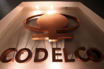 Imagen del logotipo de la estatal chilena Codelco. La alianza permitirá sumar 2,7 millones de toneladas de cobre durante los próximos 21 años, según las compañías.