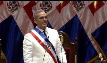 Luis Abinader, presidente de República Dominicana, asumiendo un segundo y último mandato de cuatro años este viernes, 16 de agosto.