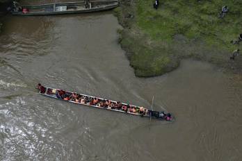 ‘Hemos bajado en cuanto al flujo [total de migrantes por el Darién], pero aparecieron ciudadanos de Nepal y de China en mayor número’, dijo Mulino.