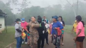Guainora, quien es miembro de la etnia emberá y adscrita a la Primera Brigada Oriental, fue retenida contra su voluntad.