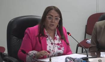 Castañeda sustentó la tarde de este jueves, un traslado de partida por 1.9 millón, para el pago de la segunda partida del Décimo Tercer Mes a los funcionarios de la Asamblea Nacional.