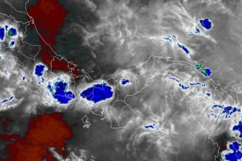 Imagen satelital del Instituto de Meteorología e Hidrología de Panamá.