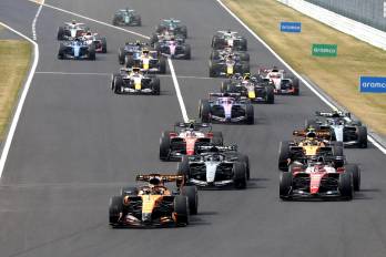 Salida del GP de Japón.