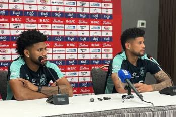 Durante la conferencia , Carlos Harvey respondió a La Estrella de Panamá sobre el complicado inicio de temporada que tuvo que superar antes de llegar a la cita mundialista.