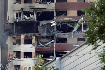 Vista de un edificio que fue alcanzado por los ataques aéreos israelíes al norte de Teherán, el 13 de junio de 2025.