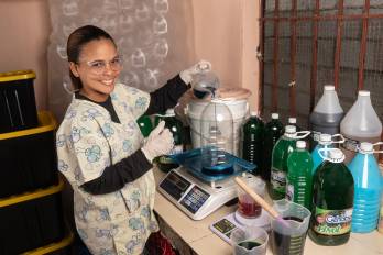 Para ‘igualar las oportunidades educativas’ de los niños y jóvenes, la Fundación Microfinanzas BBVA (FMBBVA) ofrece en cinco países de la región -Colombia, República Dominicana, Panamá, Perú y Chile- una serie de programas de educación.