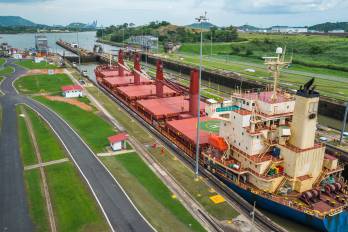En enero de 2023, el Canal tuvo que establecer restricciones en el número de buques por el impacto del fenómeno de El Niño.