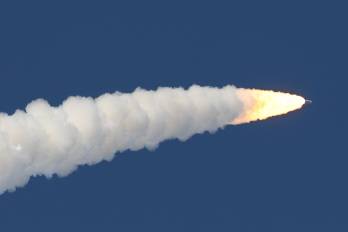 Ocho minutos después del lanzamiento, la cápsula Orion se desprendió como estaba previsto de los inmensos depósitos del cohete SLS.