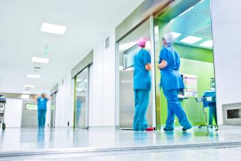 El Ministerio de Salud mantiene compromisos pendientes de pago con internos y funcionarios, cuyo salario solo está asegurado hasta el 30 de junio.