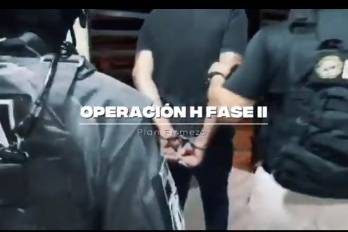 Vista de la aprehensión de uno de los sospechosos por el hurto de las vigas H en el Ministerio Público.