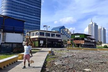 El Gobierno cubano aprobó 176 medidas que permiten capital particular en empresas públicas y eliminan subsidios universales.