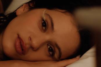 La cantante española se prepara para el lanzamiento de su nuevo producción Lux.