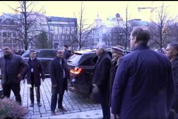 Decenas de venezolanos y periodistas presentes en el lugar agradecieron públicamente el respaldo de Panamá.