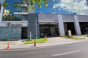 El Ifarhu inicia entrega de tarjetas Mastercard en Los Santos.