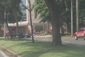 Pasadas las 11:30 a.m., el Cuerpo de Bomberos de Panamá confirmó que había controlado el fuego.